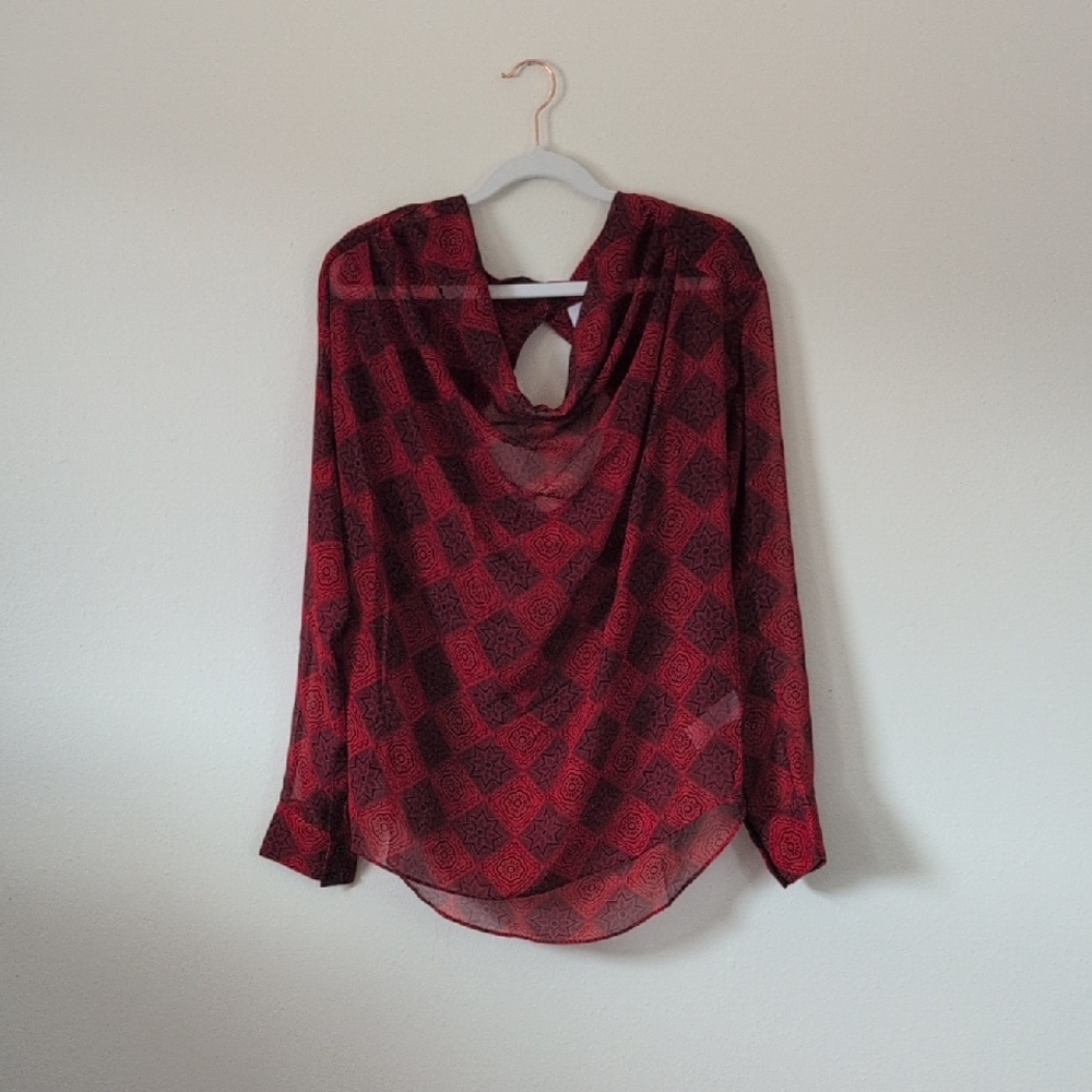CAbi Sheer Keyhole Back Top S